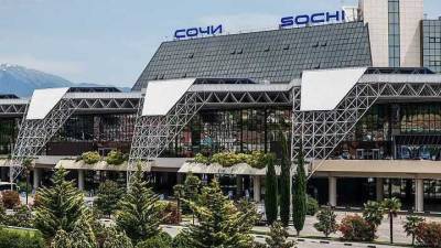 Ветер и ливни в Сочи помешали четырем самолетам приземлиться в аэропорту - vesti.ru - Москва - Россия - Анапа - Сочи - Краснодар - Уфа - Челябинск - Пермь