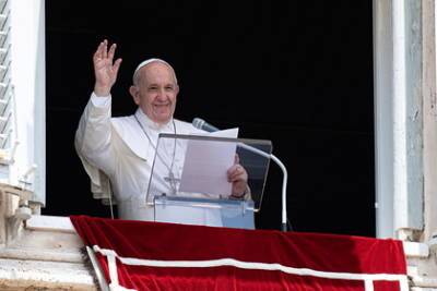 Франциск - Маттео Бруни - Стало известно о состоянии Папы Римского после операции - lenta.ru - Рим - Ватикан