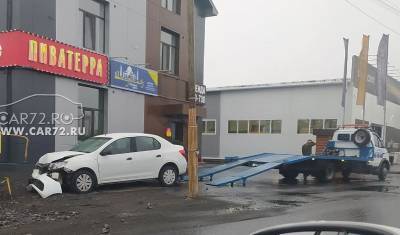 Около Тюмени машина влетела в газопровод и повредила здание пивной - nashgorod.ru - Тюмень