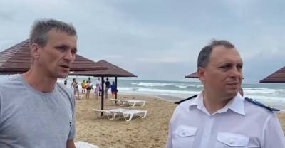 "Схватил жилеты": Очевидец рассказал, как пытался спасти тонущих людей в Анапе - reendex.ru - Анапа