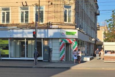 Мэрия об открытии в аварийном строении магазина: Владелец может распоряжаться зданием по своему усмотрению - saratov.mk.ru - Россия - Саратов - Саратова