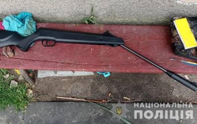 На Житомирщине подросток выстрелил в друга из пневматического ружья - korrespondent.net - Украина - Житомирская обл.