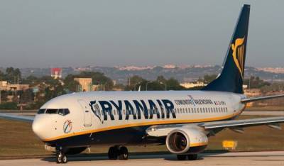 В Познани пилот Ryanair не пускал в самолет 30 украинцев - eadaily.com - Украина - Ирландия