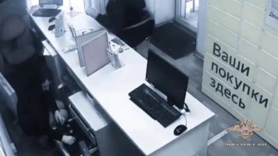 Перед судом предстанут двое уроженцев Владикавказа, ограбивших МФО в Петербурге - piter.tv - Россия - Ленинградская обл. - Санкт-Петербург - Владикавказ - Нападение