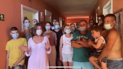 «Сидим в номере, еду носят»: как развивается ситуация с оказавшимися в изоляции на Кубе российскими туристами - russian.rt.com - Россия - Куба