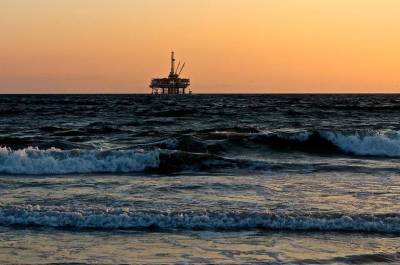 Цена нефти Brent превысила 77 долларов впервые с 2018 года - pnp.ru