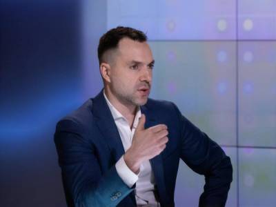 Алексей Арестович - Арестович назвал Facebook-пользователя "х...есосом безграмотным", "...ебком" и "чмом" и вызвал на встречу, а потом "позорно слился" - gordonua.com - Украина - Англия