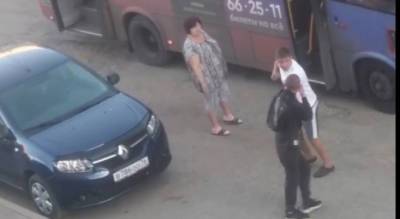 "Деньги где?!": в Ярославле устроили самосуд над пассажиром маршрутки - progorod76.ru - Ярославская обл. - Ярославль