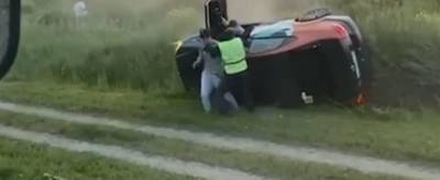 Под Новосибирском перевернулся каршеринговый автомобиль с подростками - runews24.ru - Новосибирск - Царьград - Новосибирская обл.