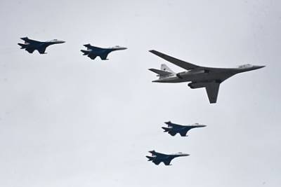 Сергей Кобылаш - В России начались учения с ракетоносцами Ту-160 - lenta.ru - Россия - Иркутская обл. - Саратовская обл. - Рязанская обл. - Амурская обл.