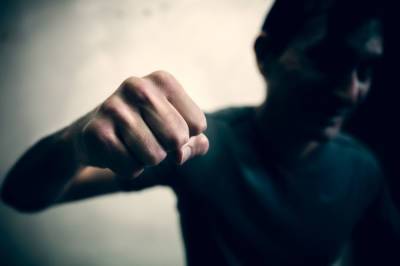 Требовательный пассажир томского автобуса устроил драку с водителем - news.vse42.ru - Томск