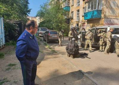 Мужчину и женщину в центре Читы расстреляли из-за громкой музыки в машине - province.ru - Россия - Чита
