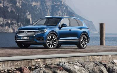 Автомобили VW начали оснащать дистанционной парковкой - zr.ru