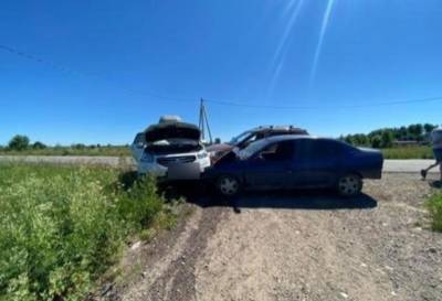 Виновник ДТП с тремя легковушками под Тверью пошел на обгон, не убедившись в безопасности маневра - afanasy.biz - Тверь - Тверская обл.