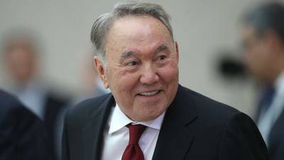 Владимир Путин - Си Цзиньпин - Нурсултан Назарбаев - Путин по телефону поздравил Назарбаева с днем рождения - iz.ru - Россия - Китай - Казахстан - Израиль