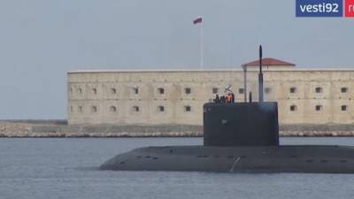 На фоне Sea Breeze: экипаж подлодки "Колпино" успешно прошел учения в Черном море - vesti.ru - Россия - Севастополь