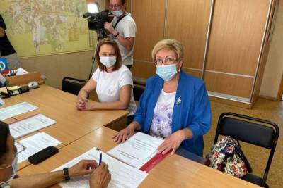 Два директора из Великих Лук выдвинули свои кандидатуры на выборы в региональный парламент - mk-pskov.ru - Россия - Псков