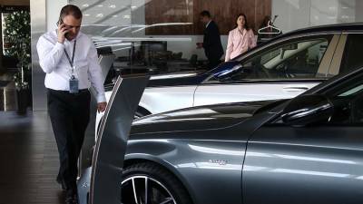 Продажи новых автомобилей в России в июне увеличились на треть - iz.ru - Россия - Израиль