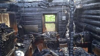 В Башкирии от удара молнии дотла сгорел дом многодетной семьи - bash.news - Башкирия - район Дюртюлинский