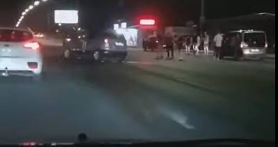 Пять машин столкнулись на оживленном проспекте в Киеве: видео с места ДТП - politeka.net - Украина - Киев