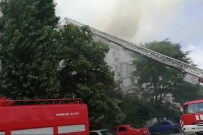 В Новороссийске из горящего жилого дома эвакуировали более ста человек - kuban.mk.ru - Новороссийск