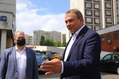Петр Толстой - Петр Толстой взял под контроль вопрос создания пешеходной зоны в Марьино - aif.ru