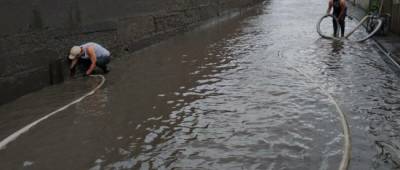 Мариуполь затопило: поднялся уровень воды в Азовском море, изменили маршрут городского транспорта (видео) - w-n.com.ua - Мариуполь