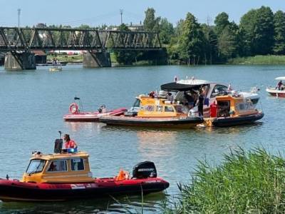 В Польше вертолет с украинцами упал в озеро: троих человек госпитализировали - unn.com.ua - Украина - Киев - Польша