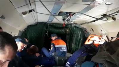 Владимир Солодов - Основная часть разбившегося на Камчатке Ан-26 находится в воде - vm.ru - Россия - Камчатский край