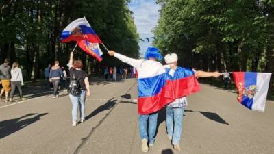 Во время ЕВРО-2020 туристы потратили в Петербурге более 1,5 млрд рублей - piter.tv - Санкт-Петербург