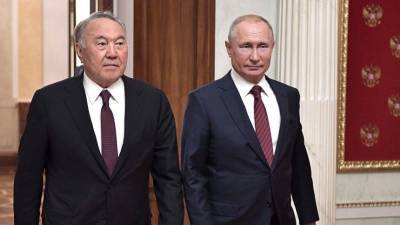 Владимир Путин - Нурсултан Назарбаев - Владимир Путин поздравил Нурсултана Назарбаева с днем рождения - 5-tv.ru - Россия - Казахстан