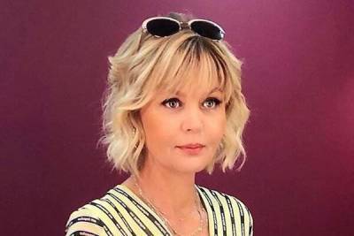 Юлия Меньшова - Владимир Меньшов - Вера Алентова - «Реально до слез»: Меньшова показала место свиданий её родителей - skuke.net