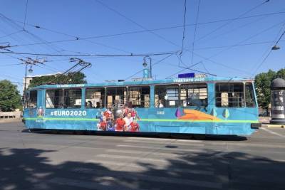 За время Евро-2020 в Петербурге общественным транспортом бесплатно воспользовались 330 тысяч человек - spb.mk.ru - Санкт-Петербург