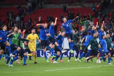 Роберто Манчини - Луис Энрик - «Этот состав — потрясающий». Италия вышла в финал Евро-2020 - naviny.by - Италия - Белоруссия - Испания