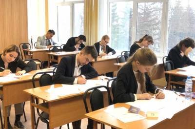 Число стобалльников в Липецке выросло после сдачи ЕГЭ по информатике - lipetskmedia.ru - Липецк