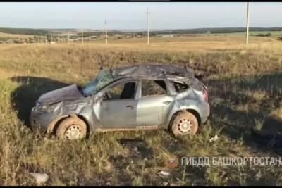 При опрокидывании иномарки в Башкирии водитель погиб, двое пассажиров пострадали - ufa.mk.ru - Башкирия - район Бижбулякский