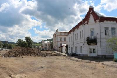 Реконструкцию площади в Сретенске остановили до приезда историков - chita.ru - Сретенск