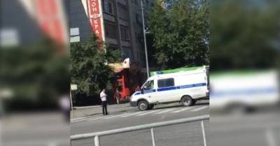 "Выманили" деньгами: Захватчика заложников в тюменском Сбербанке задержали - reendex.ru - Тюмень