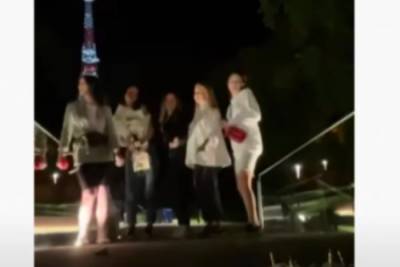 Танцы на мемориале героев Небесной Сотни во Львове: отец именинницы объяснил ситуацию - rupor.info - Львов