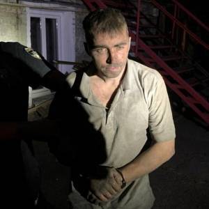 Прятался в дымоходе: в Киеве поймали педофила, сбежавшего из-под стражи. Фото - reporter-ua.com - Украина - Киев - район Подольский