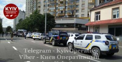 В Киеве расстреляли двух полицейских, объявлен план-перехват - lenta.ua - Украина - Киев - район Голосеевский - Голосеевск