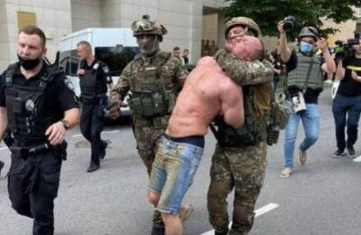 В Киеве задержали мужчину, стрелявшего в полицейских (фото, видео) - sharij.net - Киев