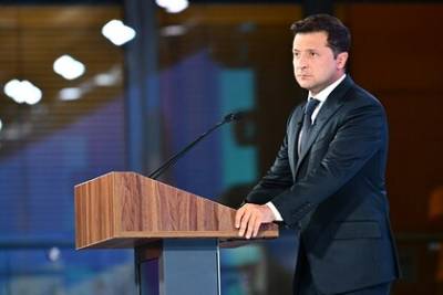 Владимир Зеленский - Зеленский увязал членство Украины в Евросоюзе с числом погибших в Донбассе - lenta.ru - Украина