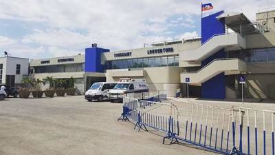 Моиз Жовенель - В Гаити закрыли главный аэропорт после убийства президента - iz.ru - Израиль - Гаити - Доминиканская Республика - Порт-О-Пренс