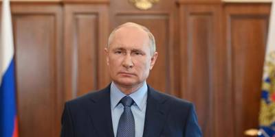 Владимир Путин - Путин поручил до 1 августа реализовать меры по ежемесячным выплатам на детей от трех до семи лет - ruposters.ru - Россия