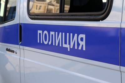 Москвич с ножом и сковородой напал на сотрудников кафе в центре столицы - vm.ru - Москва - Нападение