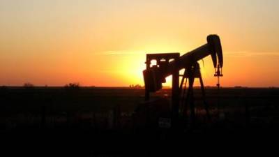 Минэнерго США снизило прогноз спроса на нефть в мире на 2021 году, ждет рост на 5,3 млн б/с - smartmoney.one - Москва - США