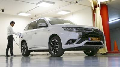 Mitsubishi в Израиле проводит массовый отзыв машин: тормозят из-за тени - vesty.co.il - Израиль