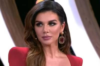 Анна Седокова - Янис Тимма - Королевский размер едва не порвал бретельки: Анна Седокова в облегающем платье взбудоражила пышными формами - ukrainianwall.com - Украина