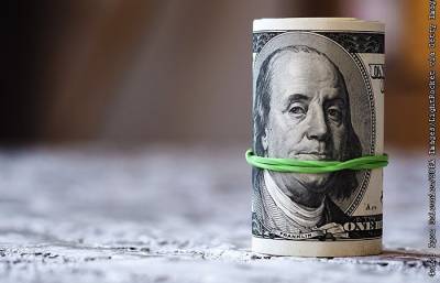 Доллар впервые с 4 мая поднялся выше 75 рублей - interfax.ru - Москва - США